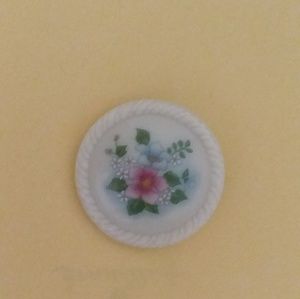 Avon Mother's Day Pin VTG EUC
